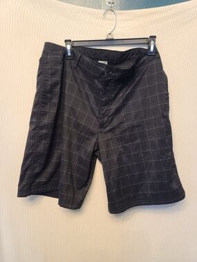 Champion Black Windowpane Flat-Front Shorts 36W